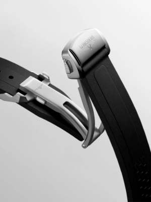 Longines Conquest L3.830.4.52.9